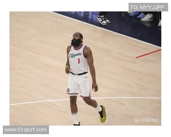 2015年NBA季后赛快船与火箭的经典对决回顾与分析